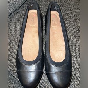 Clark’s Neenah Garden Black Leather Flat